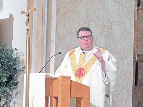 Father James Brockmeier delivers a homily at SS. Peter and Paul Cathedral in Indianapolis during the Dec. 28, 2025, Mass closing the archdiocesan observance of the Jubilee Year of Hope. (Photo by Mike Krokos)